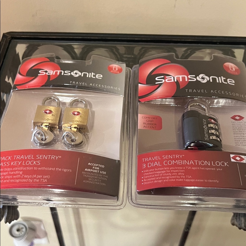 Samsonite Ute Brass and Black Travel Locks